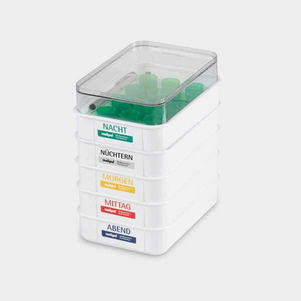 Ein Satz melipul Mahlzeiten-Tabletts, mit Bechern, 4 Tabletts 12x1, 12 Bewohner